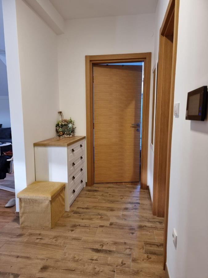 As Apartman 2 Vrsac Luaran gambar
